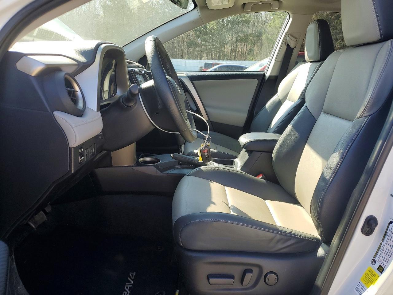 2015 Toyota Rav4 Limited - Image 7
