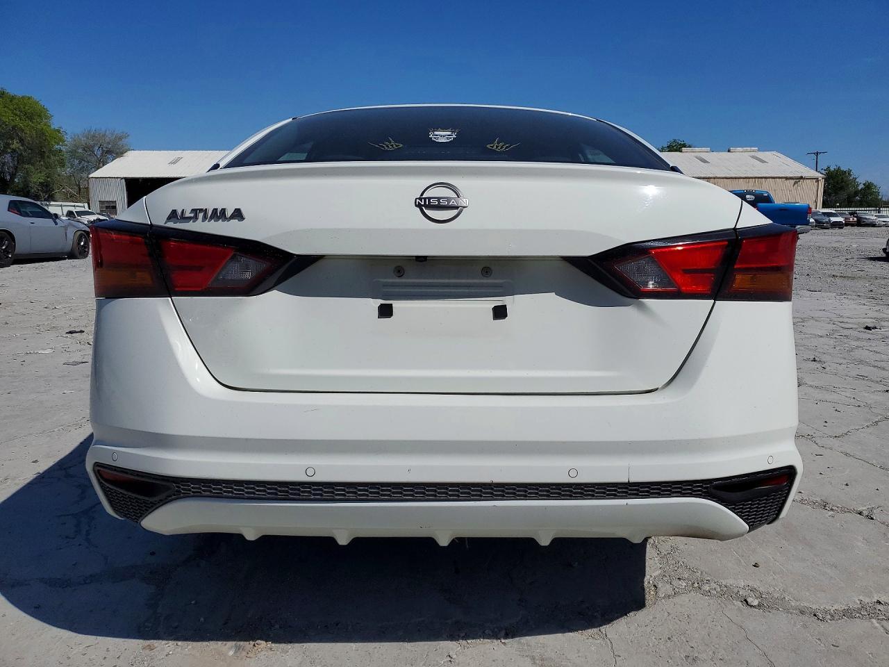 2023 Nissan Altima 2.5 S - Image 6