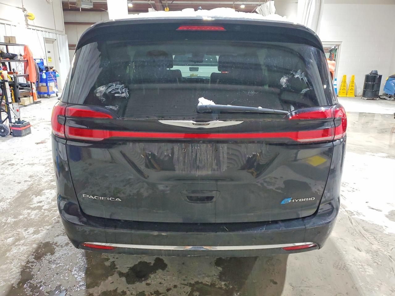 2023 Chrysler Pacifica Hybrid Touring L - Фото 6