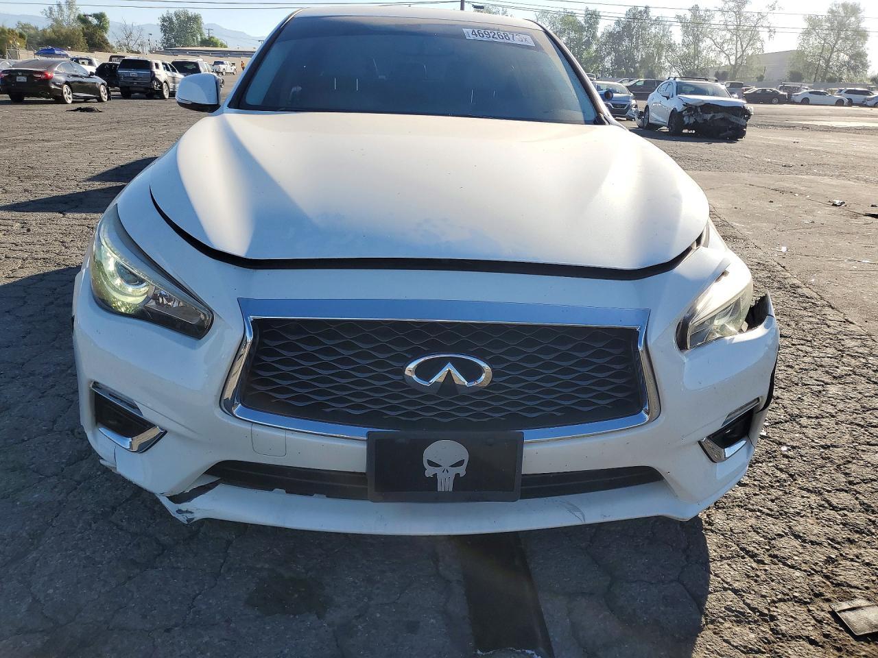 2018 Infiniti Q50 3.0T Luxe - Фото 5