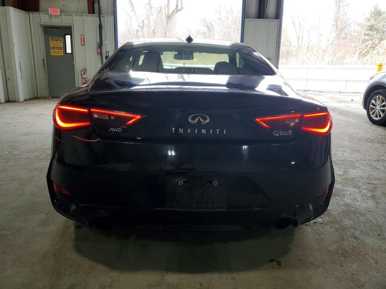 2018 Infiniti Q60 Red Sport 400 - Фото 6