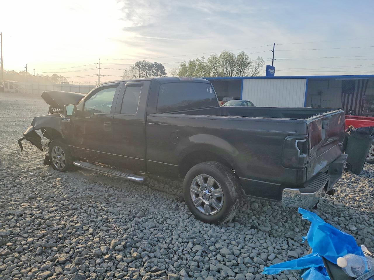 2006 Ford F150 - Image 2