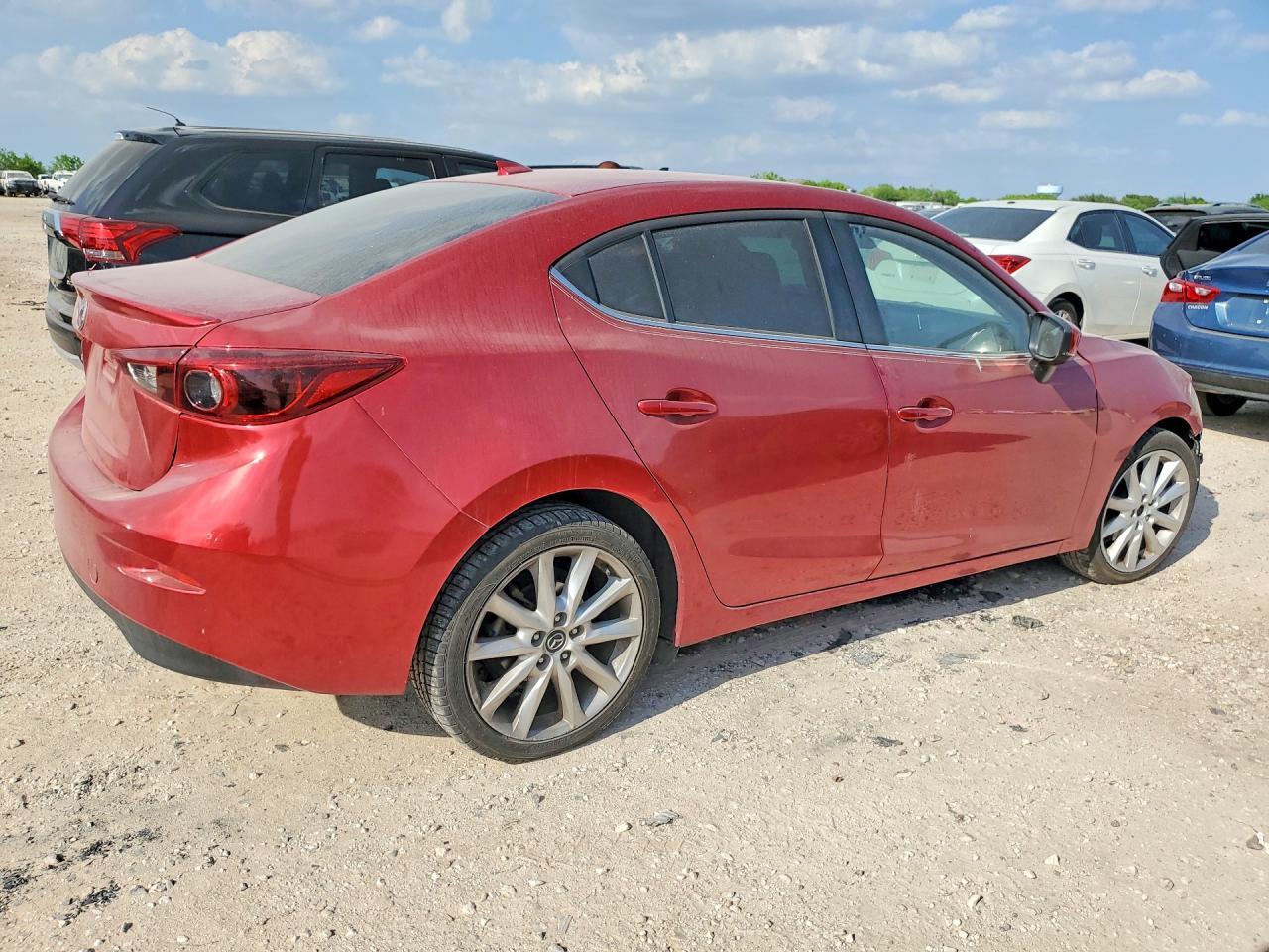 2017 Mazda 3 Grand Touring - Фото 3
