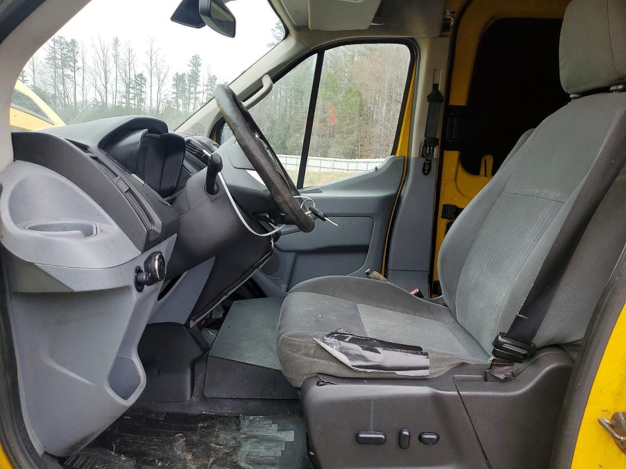 2016 Ford Transit 250 Delivery Van - Фото 7