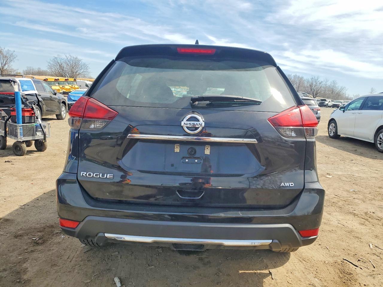2020 Nissan Rogue S - Фото 6