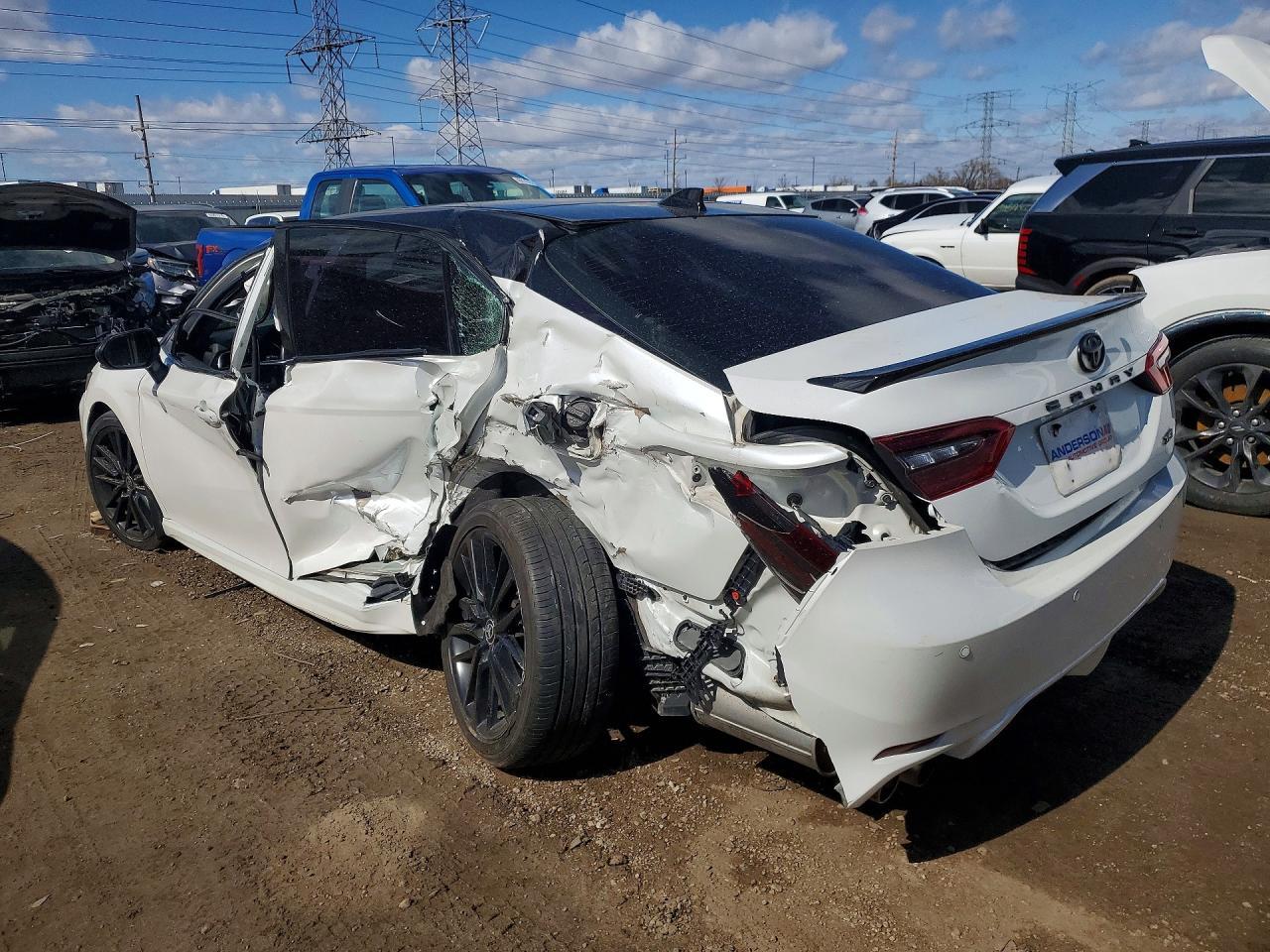 2021 Toyota Camry Xse - Фото 2