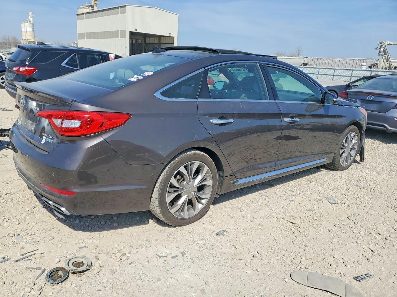 2015 Hyundai Sonata Limited 2.0T - Фото 3