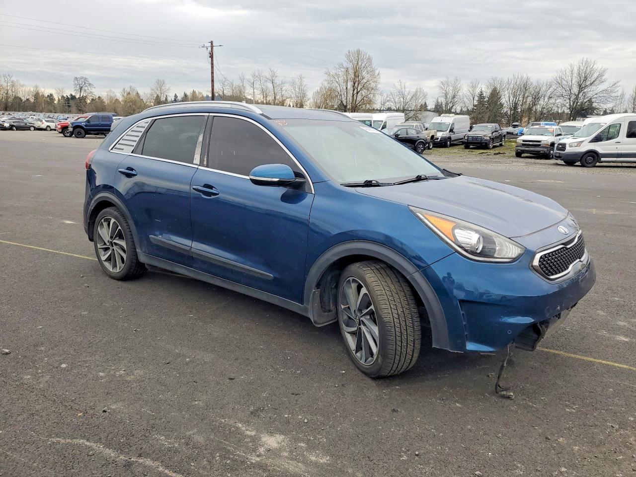 2017 Kia Niro Touring - Image 4