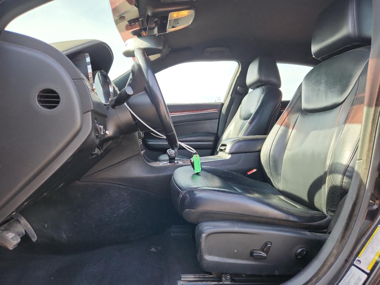 2012 Chrysler 300 Limited - Фото 7