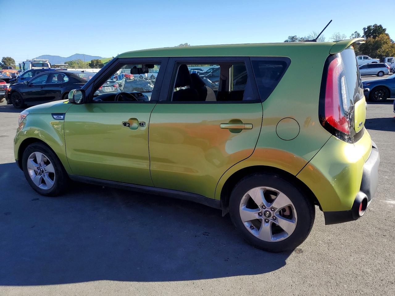 2017 Kia Soul Base - Image 2