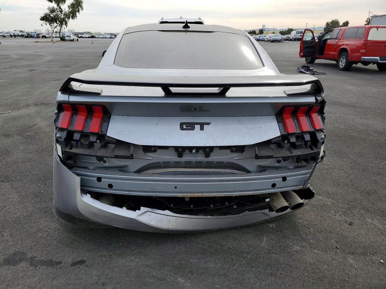 2025 Ford Mustang Gt - Фото 6