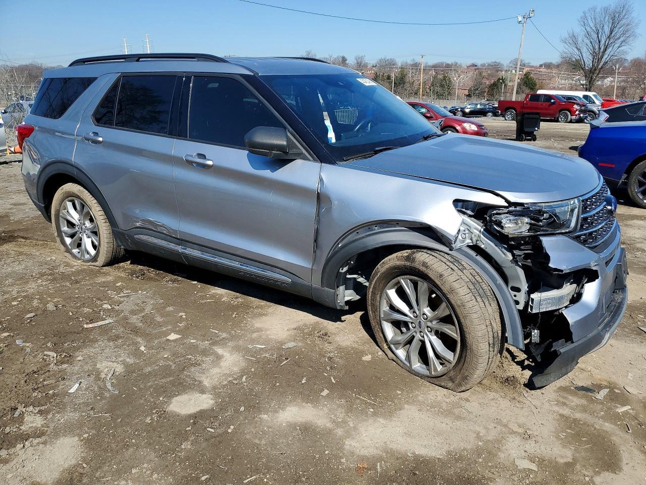 2020 Ford Explorer Xlt - Фото 4