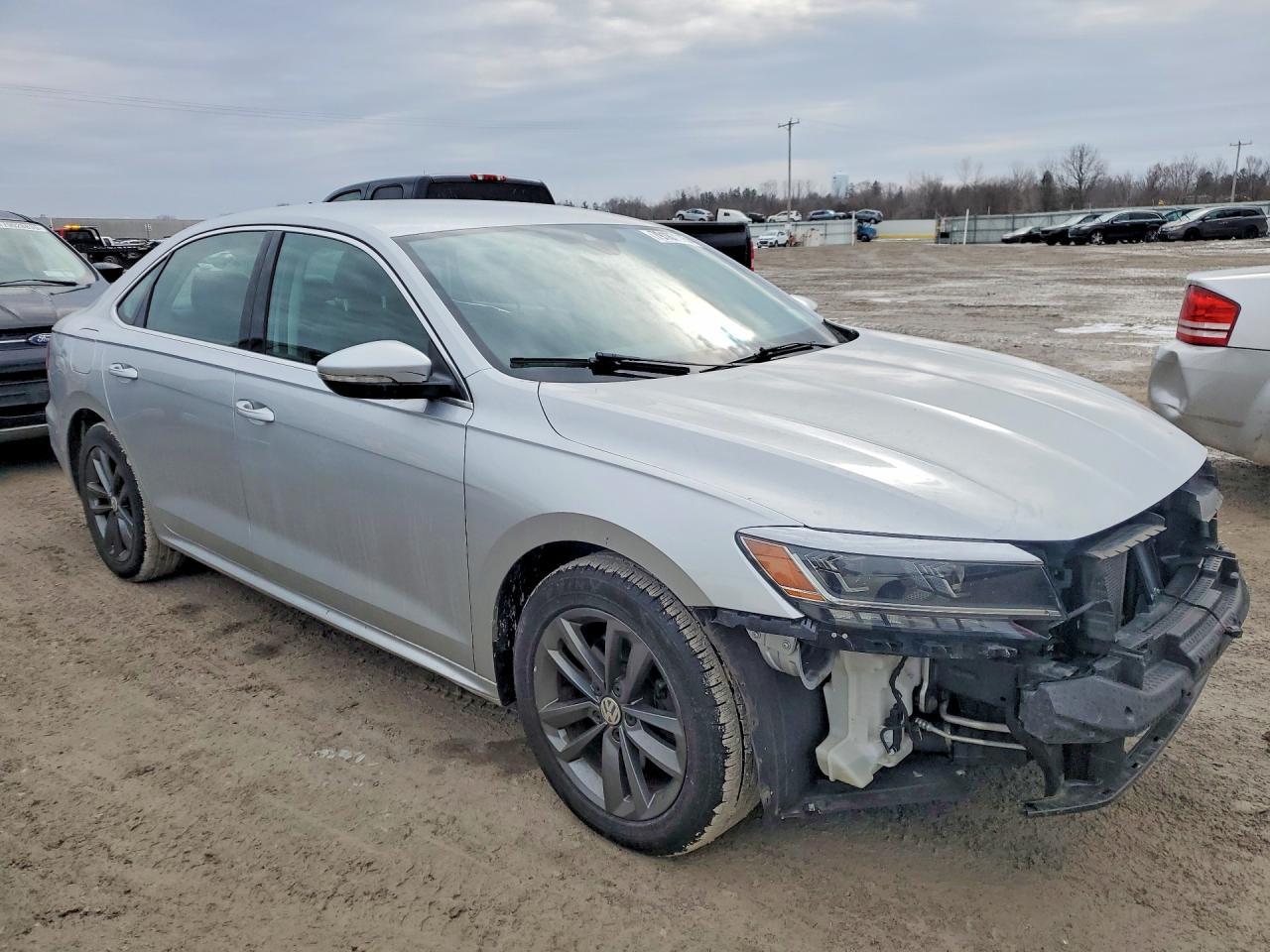 2020 Volkswagen Passat Se - Фото 4