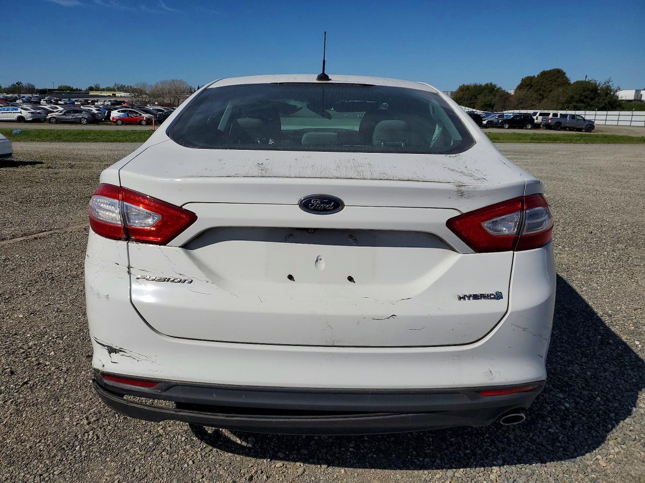 2016 Ford Fusion S Hybrid - Фото 6