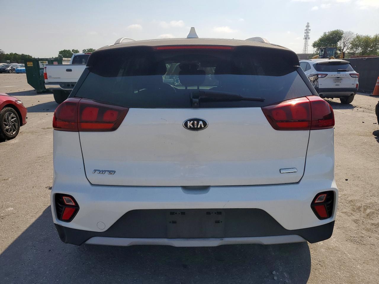2021 Kia Niro Lxs - Image 6