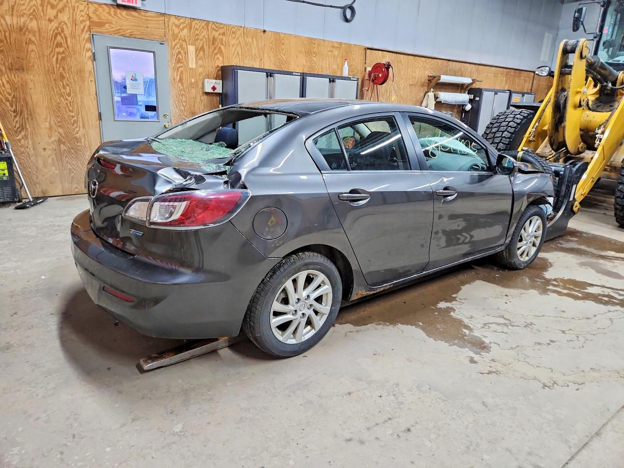 2012 Mazda 3 I - Image 3