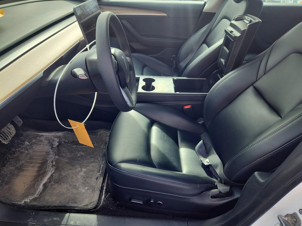2023 Tesla Model 3 - Фото 7
