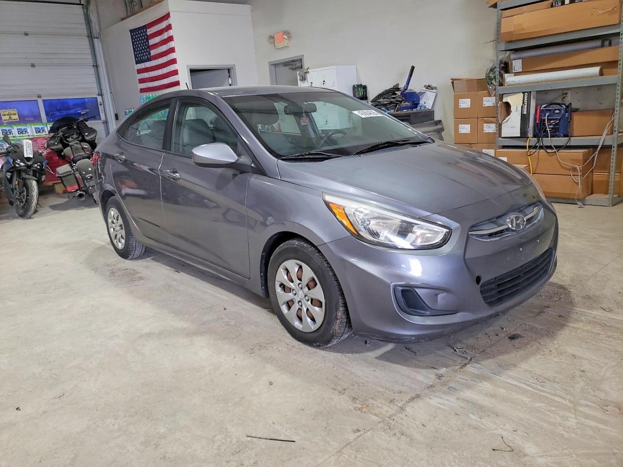 2016 Hyundai Accent Se - Фото 4