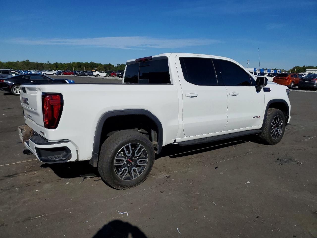 2026 GMC Sierra K1500 At4 - Image 3