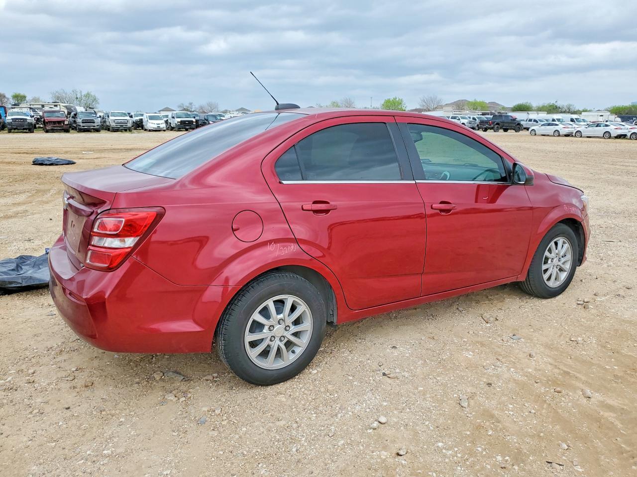 2019 Chevrolet Sonic Lt - Фото 3