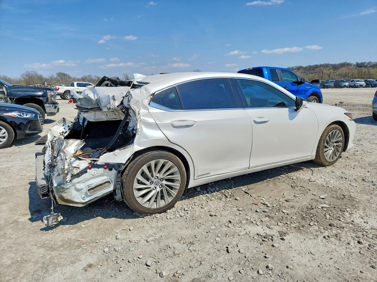 2021 Lexus Es 300H Ultra Luxury - Image 3