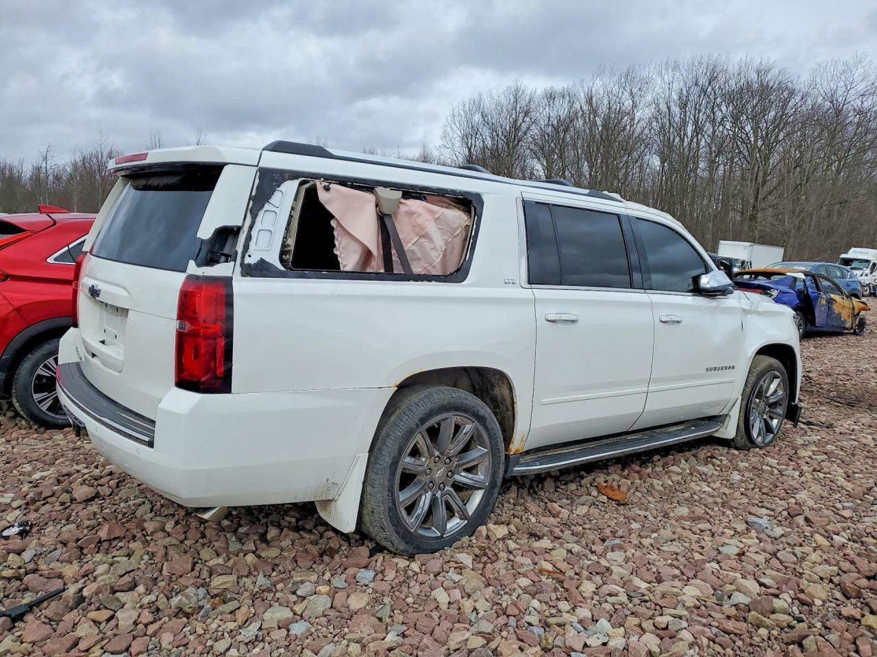 2016 Chevrolet Suburban K1500 Ltz - Фото 3