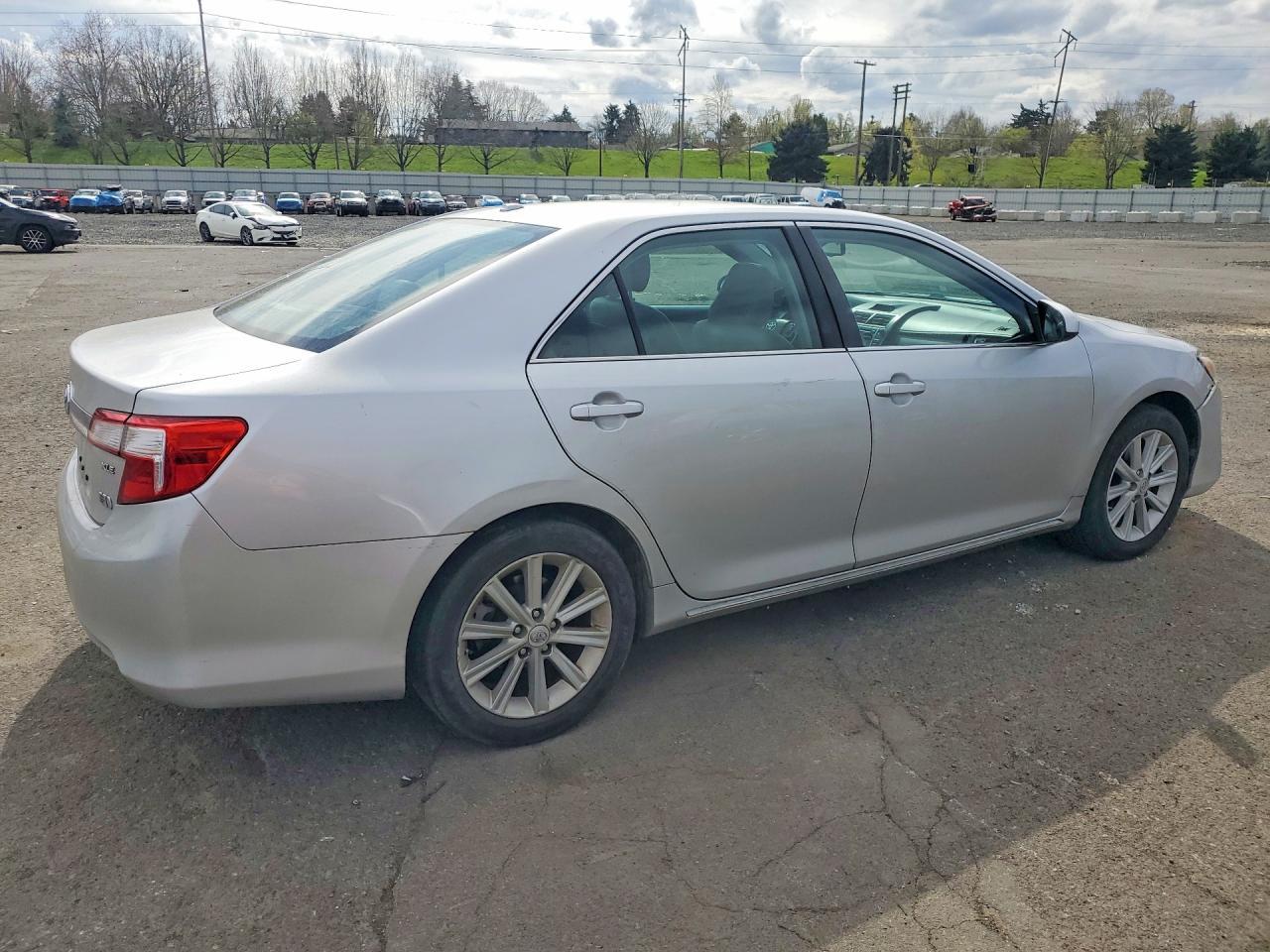 2012 Toyota Camry Hybrid Xle - Фото 3