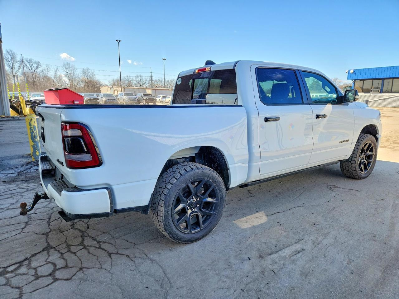 2023 Ram 1500 Laramie - Фото 3