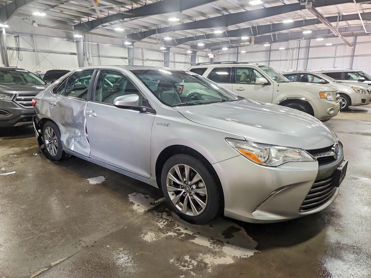 2017 Toyota Camry Hybrid Xle - Фото 4