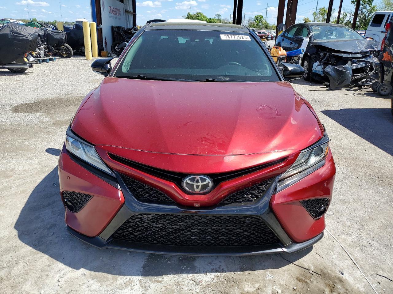2018 Toyota Camry Xse - Фото 5