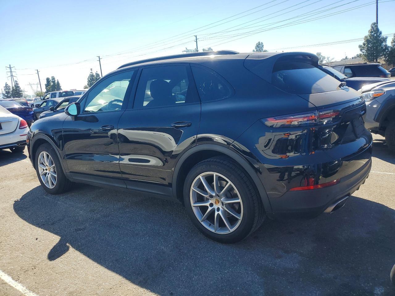 2019 Porsche Cayenne - Image 2