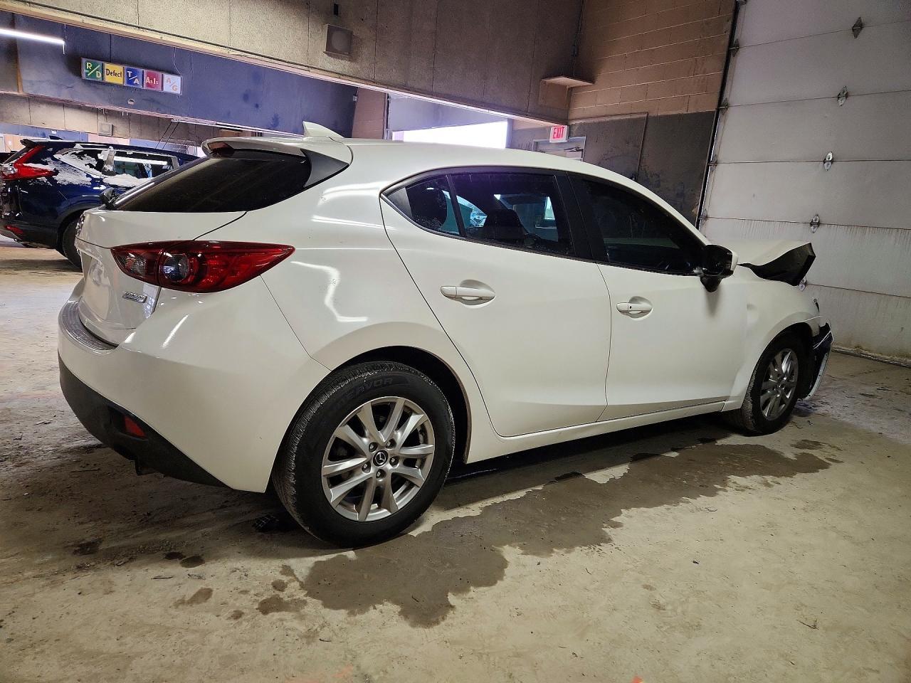 2015 Mazda 3 Grand Touring - Фото 3