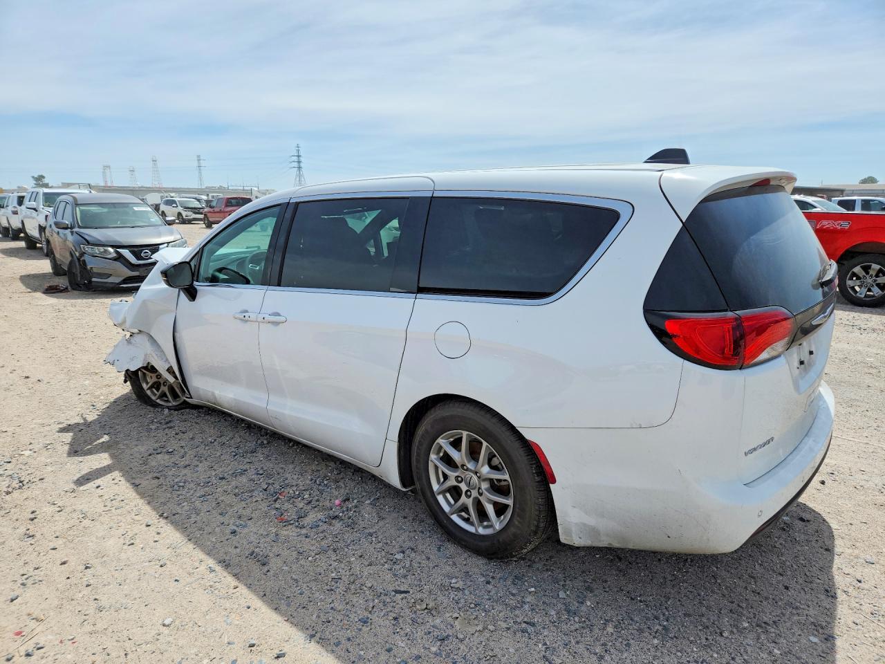 2025 Chrysler Voyager Lx - Image 2
