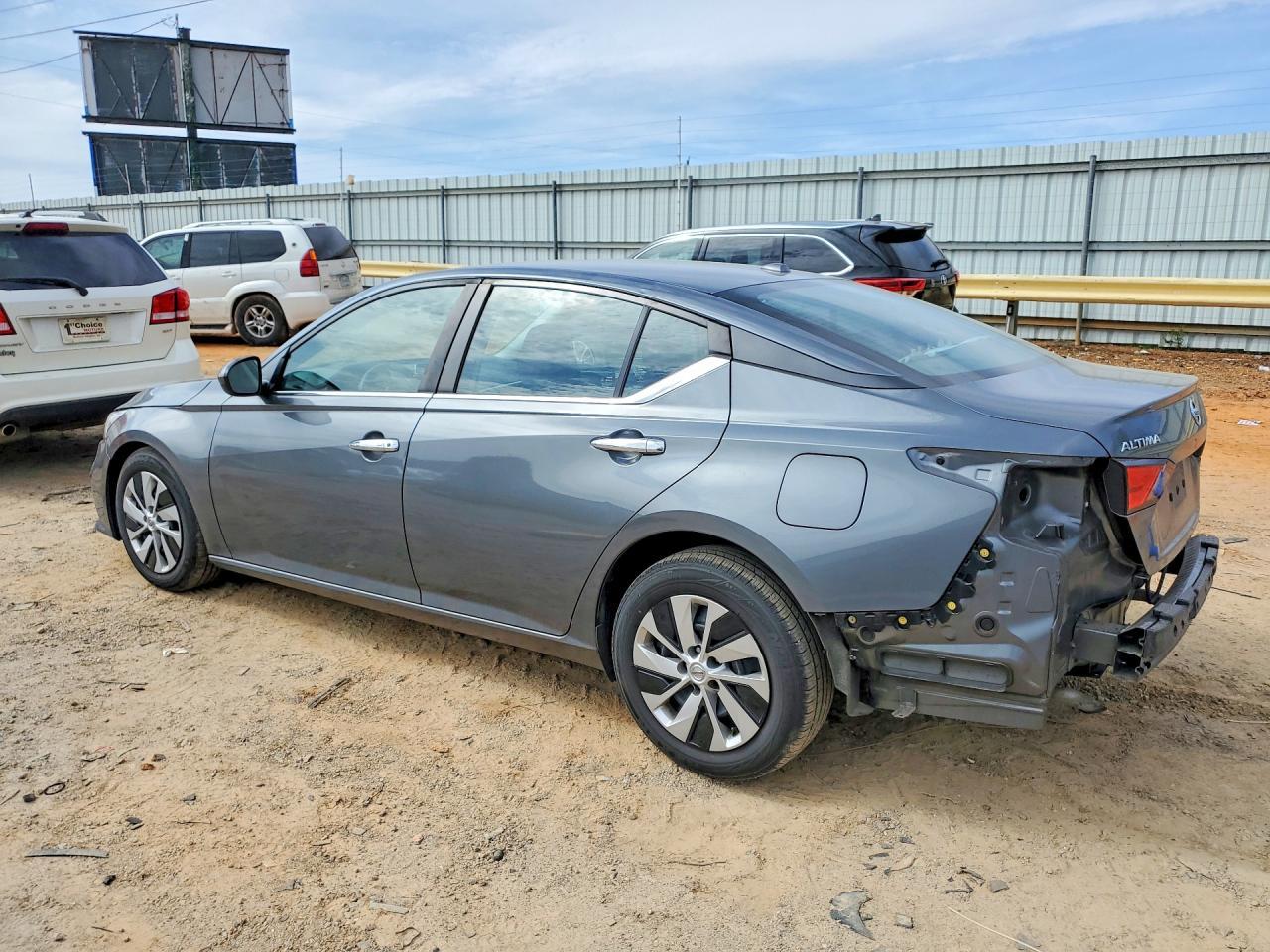 2020 Nissan Altima 2.5 S - Фото 2