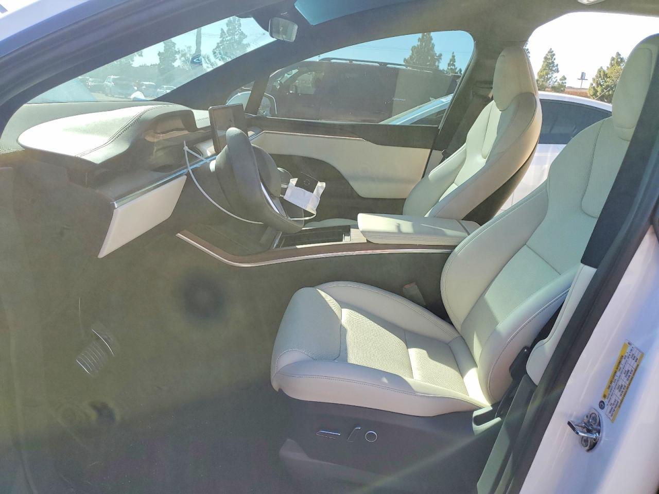 2024 Tesla Model X - Фото 7