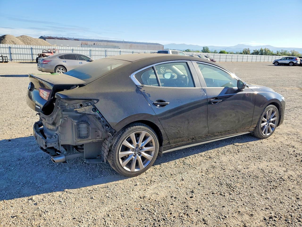 2021 Mazda 3 Select - Image 3