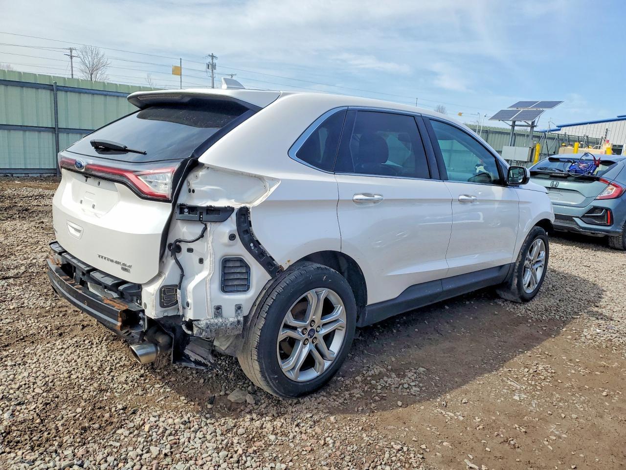 2018 Ford Edge Titanium - Фото 3