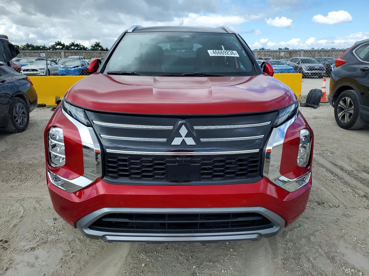 2025 Mitsubishi Outlander Sel - Фото 5