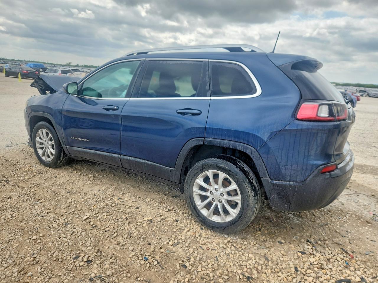 2019 Jeep Cherokee Latitude - Фото 2