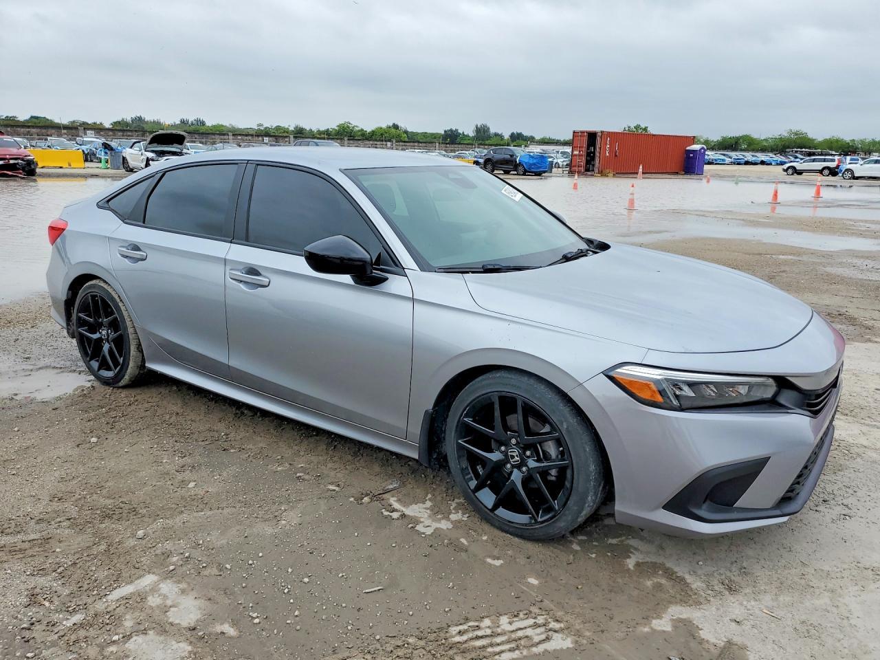 2022 Honda Civic Sport - Image 4