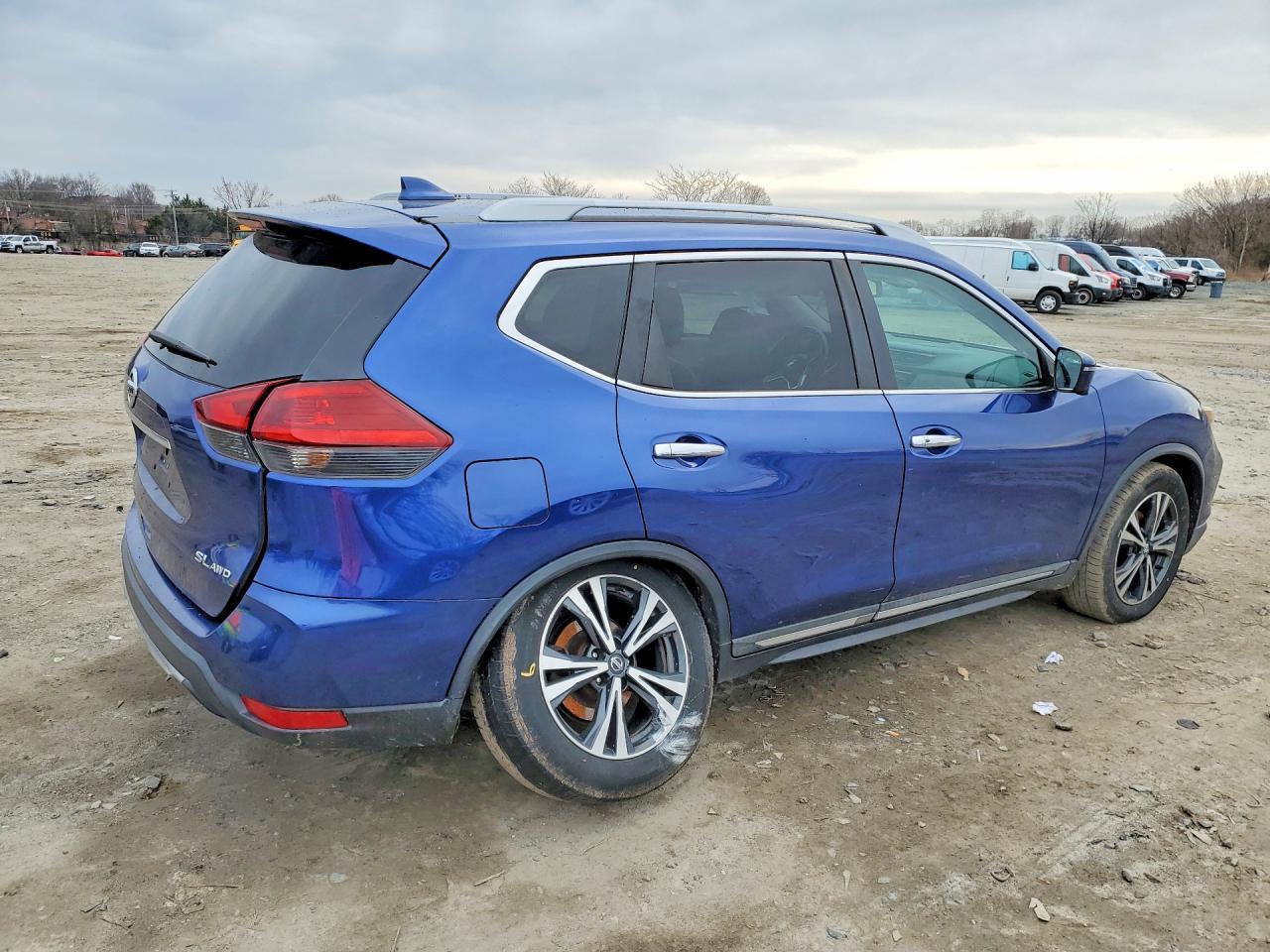 2018 Nissan Rogue Sl - Image 3