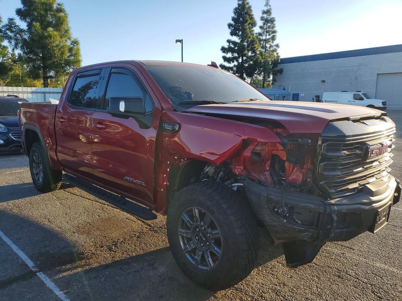 2025 GMC Sierra K1500 At4X - Фото 4