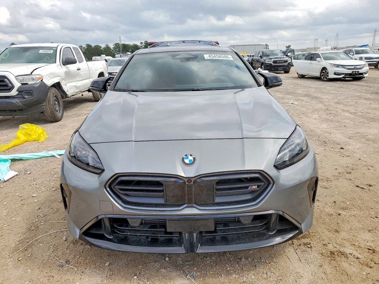 2026 BMW M235Xi - Фото 5