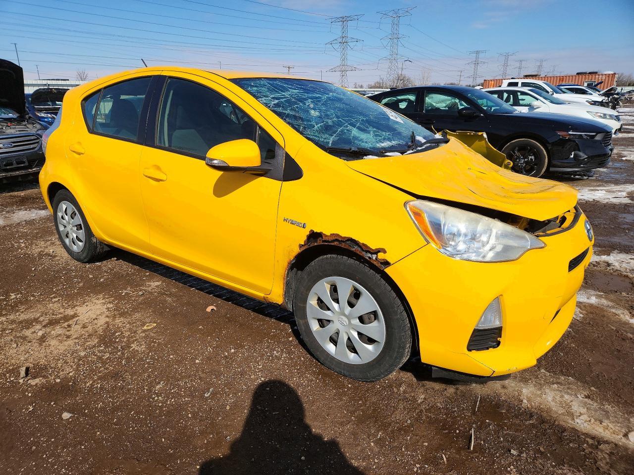 2014 Toyota Prius C Two - Фото 4