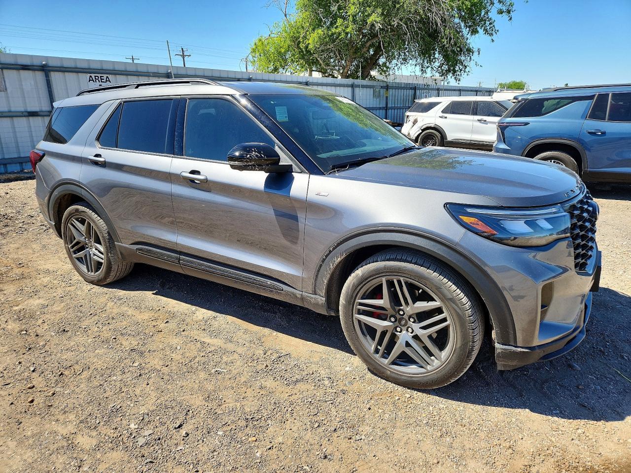 2025 Ford Explorer St-Line - Фото 4