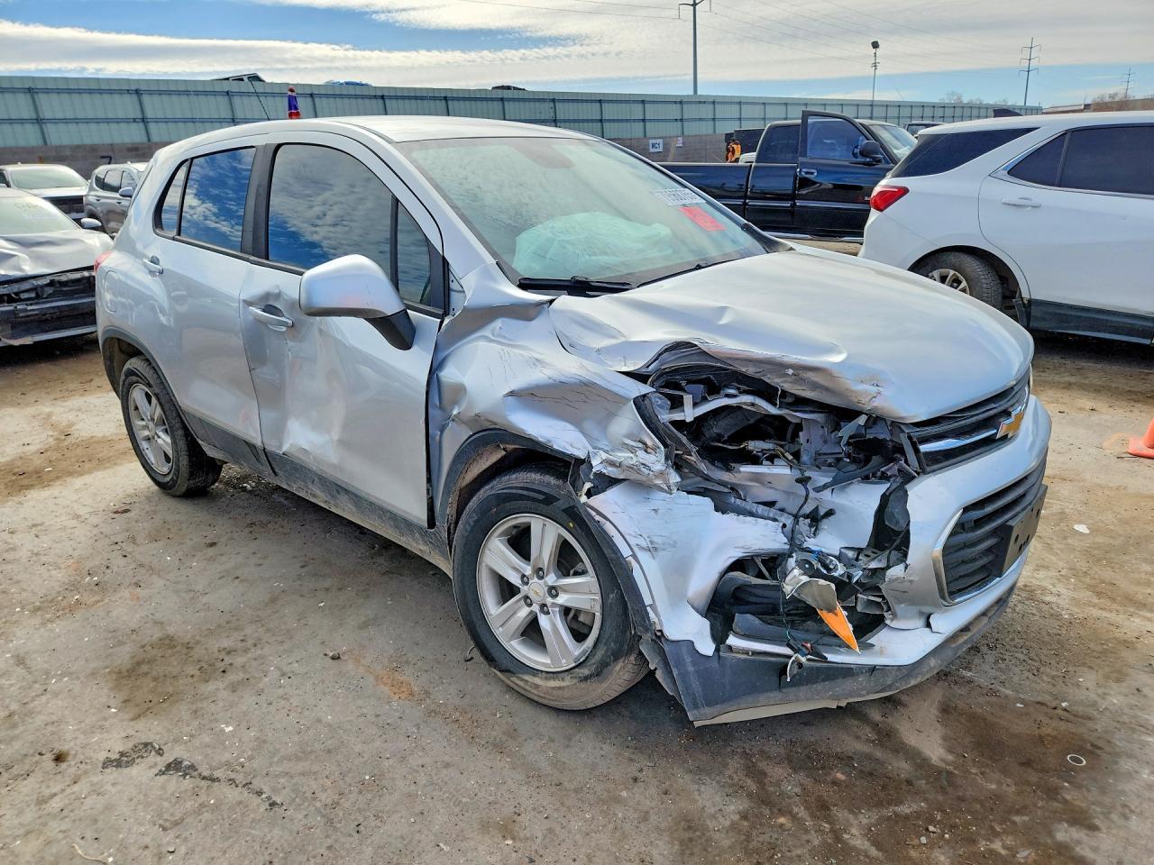 2020 Chevrolet Trax Ls - Фото 4