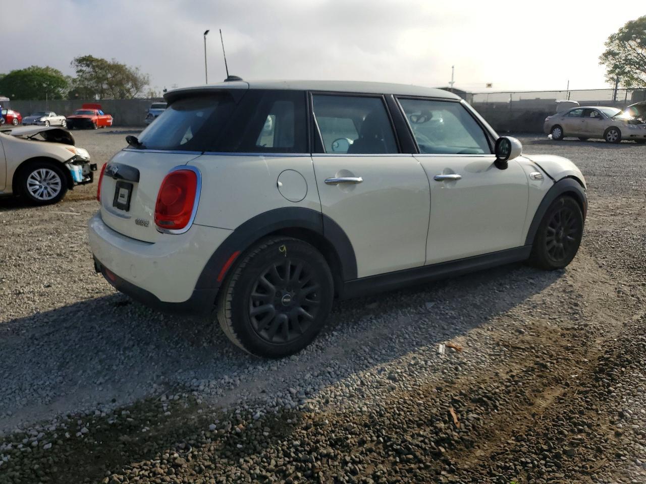 2018 Mini Cooper - Image 3