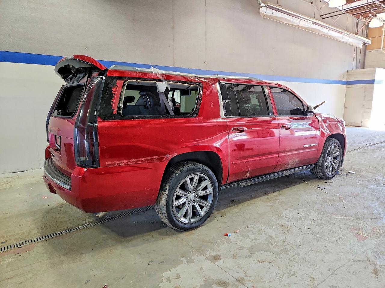 2015 Chevrolet Suburban K1500 Ltz - Image 3