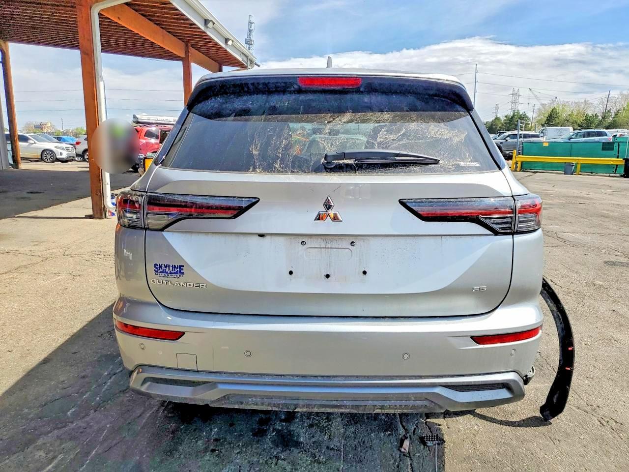 2025 Mitsubishi Outlander Se - Image 6