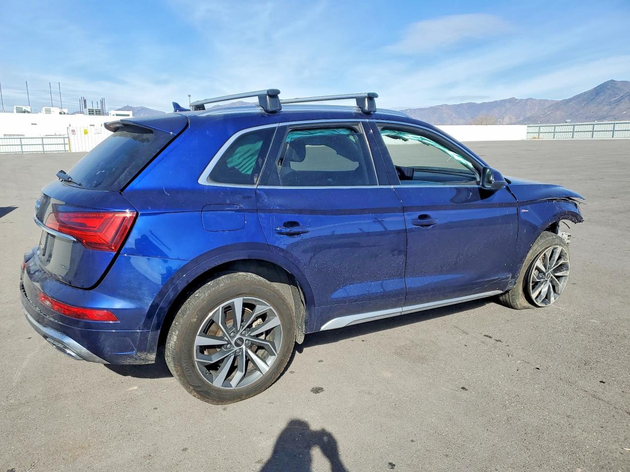 2022 Audi Q5 Premium Plus 45 - Фото 3